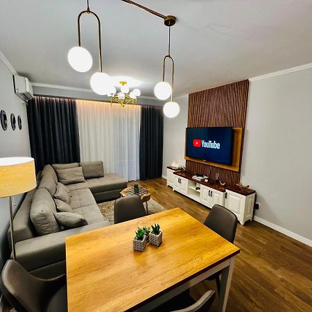 Luxury Apartaments Тирана Екстериор снимка