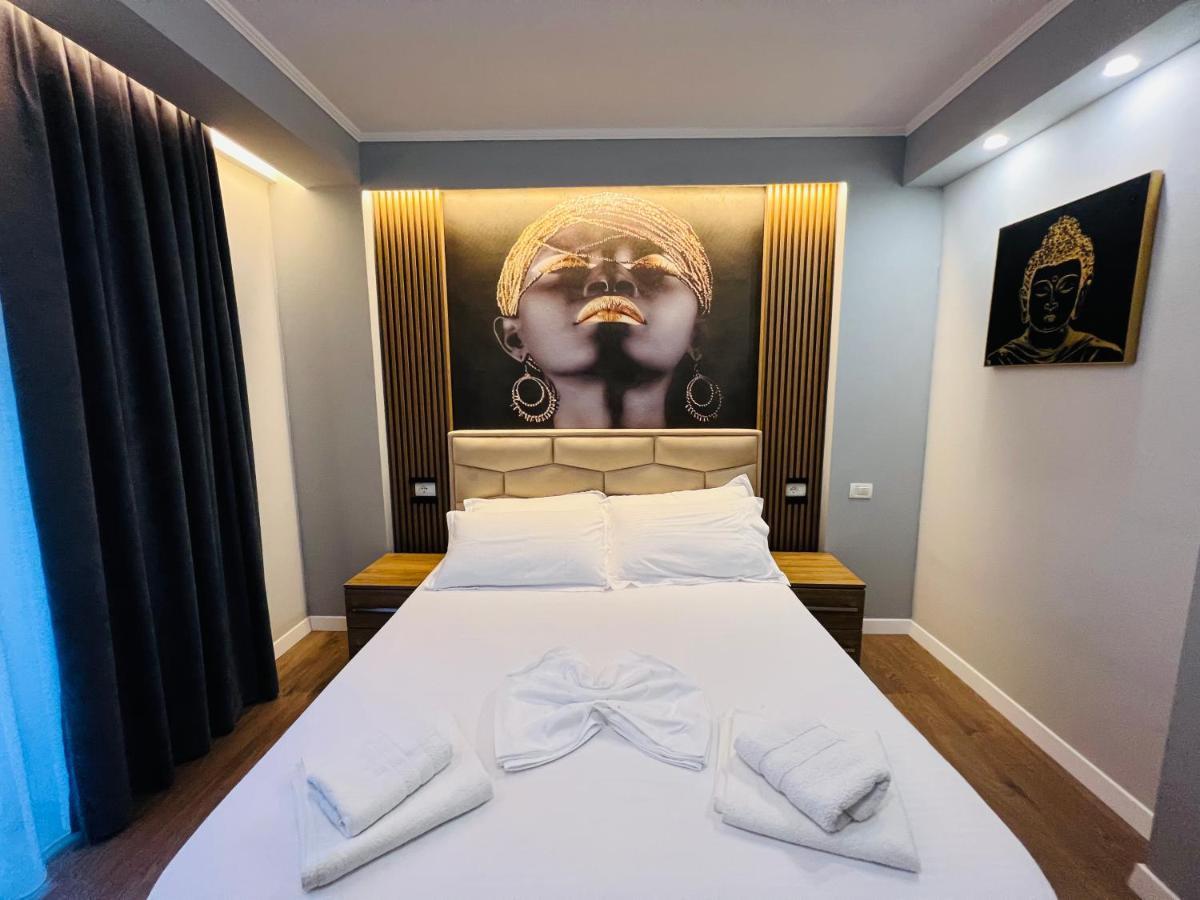 Luxury Apartaments Тирана Екстериор снимка