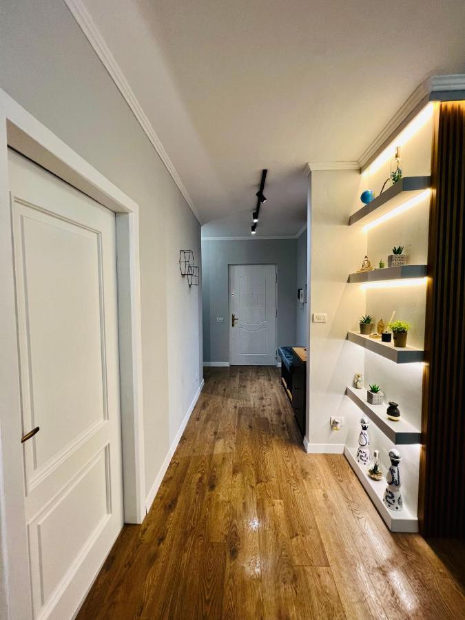 Luxury Apartaments Тирана Екстериор снимка
