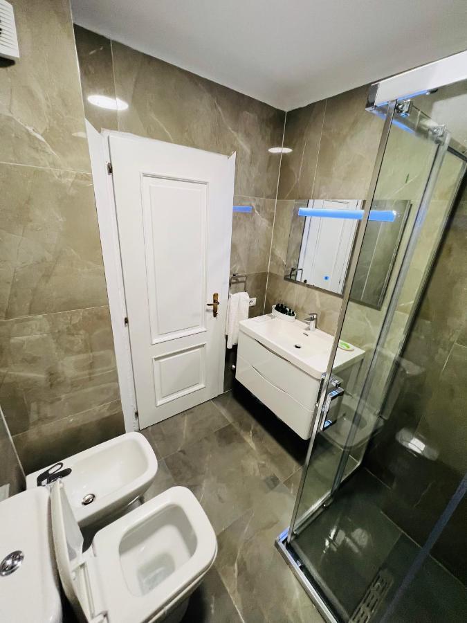 Luxury Apartaments Тирана Екстериор снимка