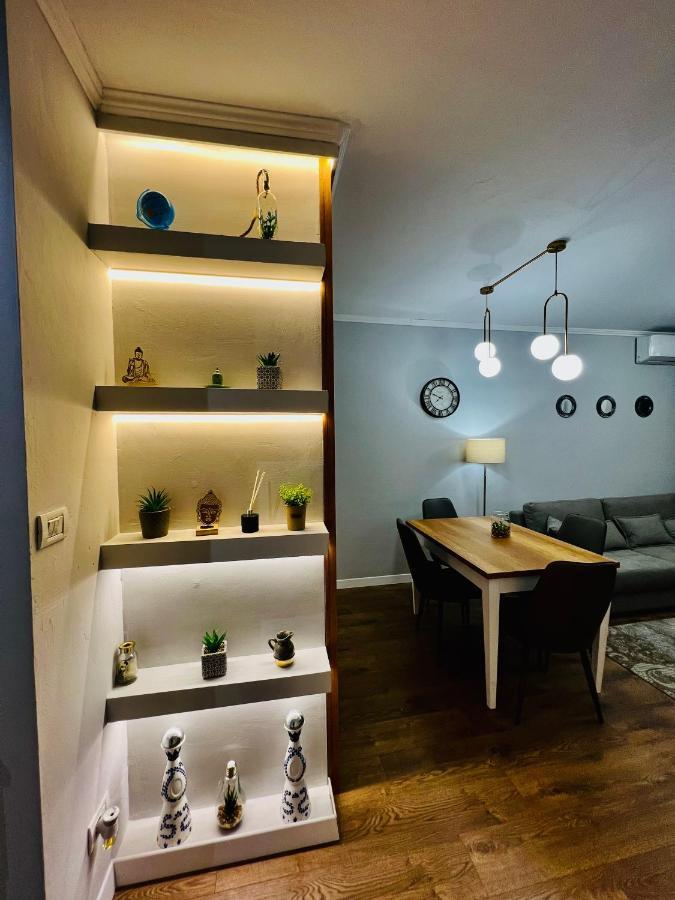 Luxury Apartaments Тирана Екстериор снимка