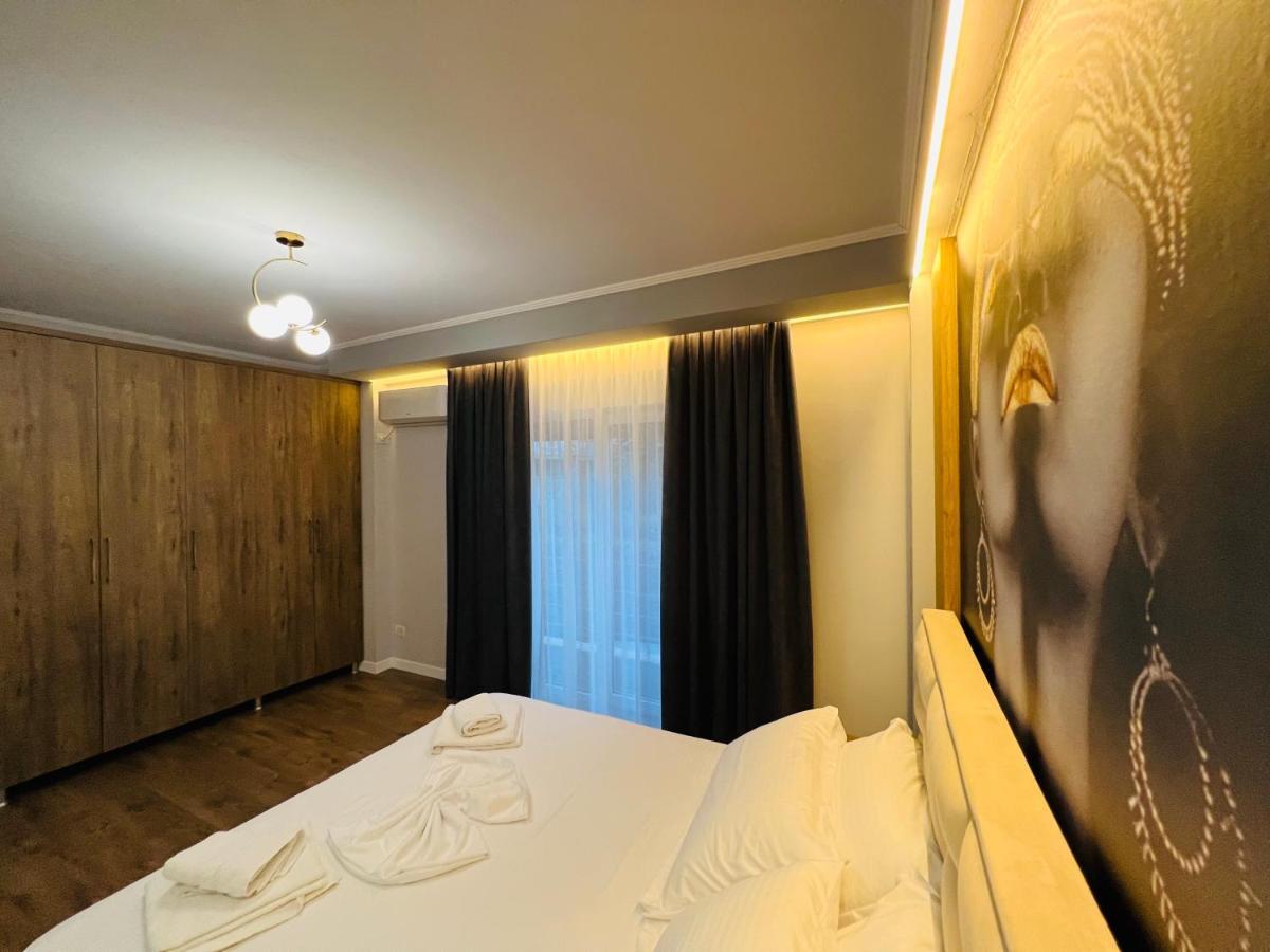 Luxury Apartaments Тирана Екстериор снимка