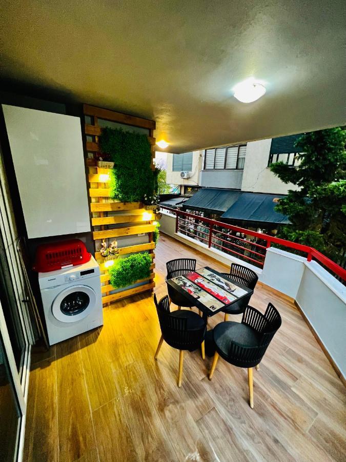 Luxury Apartaments Тирана Екстериор снимка