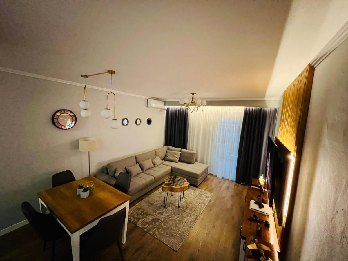 Luxury Apartaments Тирана Екстериор снимка